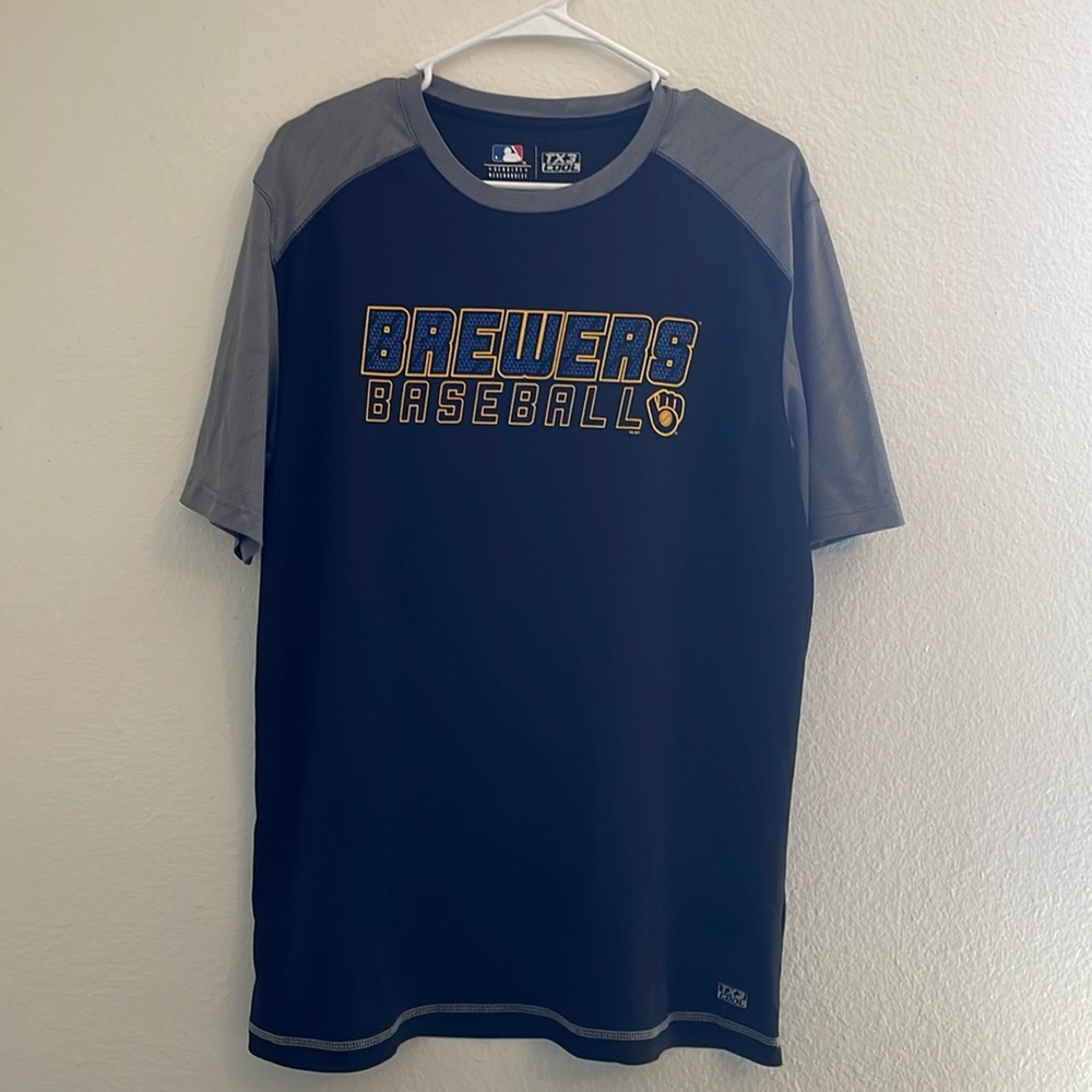 Milwaukee brewers tee